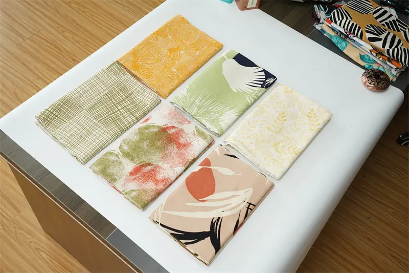 70%Rayon 30%Linen Plain Weave Printed Fabric