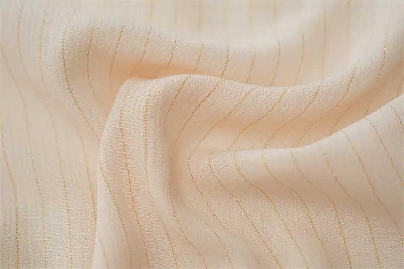 Shiny Lurex Glitter Silver Metallic Crepe Crinkle Wrinkle Rayon Gauze Fabric For Lady Dress Evening Dress